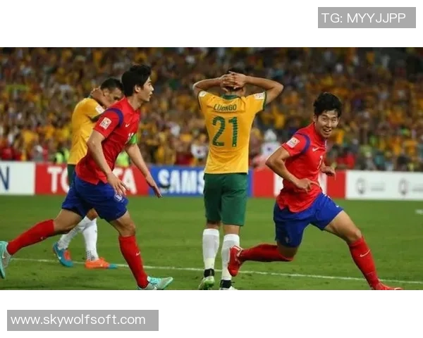 古利特批评齐尔克泽转会曼联认为他应留在原队伍继续发展 古利特批评齐尔克泽转会曼联认为他应留在原队伍继续发展