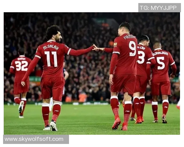 利物浦与曼城曼联争夺战火升级瞄准英超当红新星引发关注